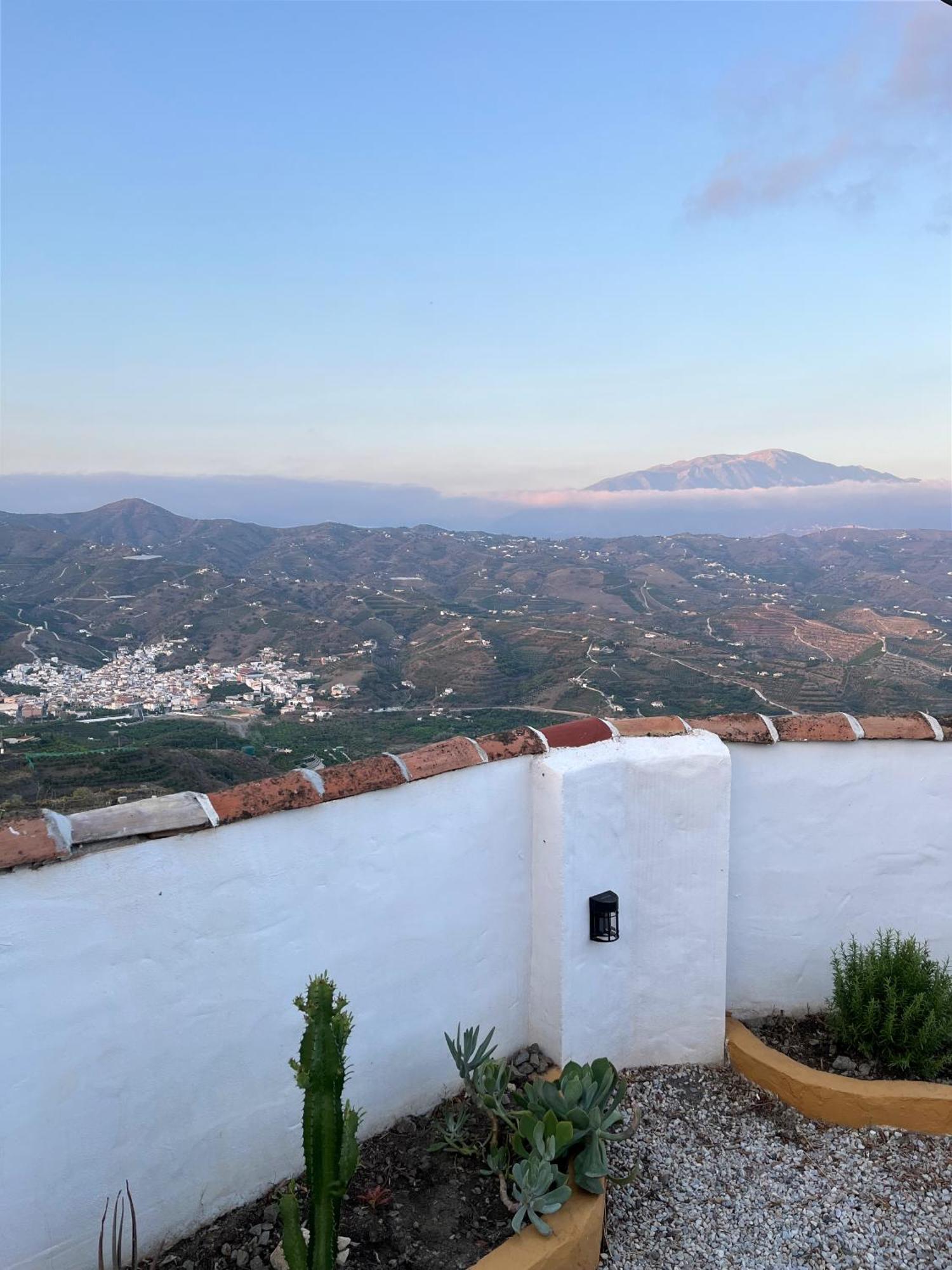 Casa Del Burro Perezoso Villa Almáchar Eksteriør billede